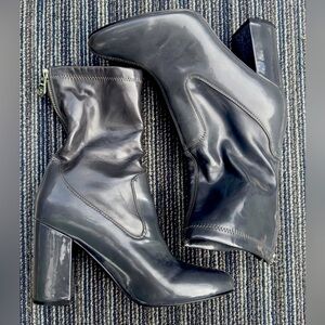 Guess Elegant Modern Gray Heeled Boots